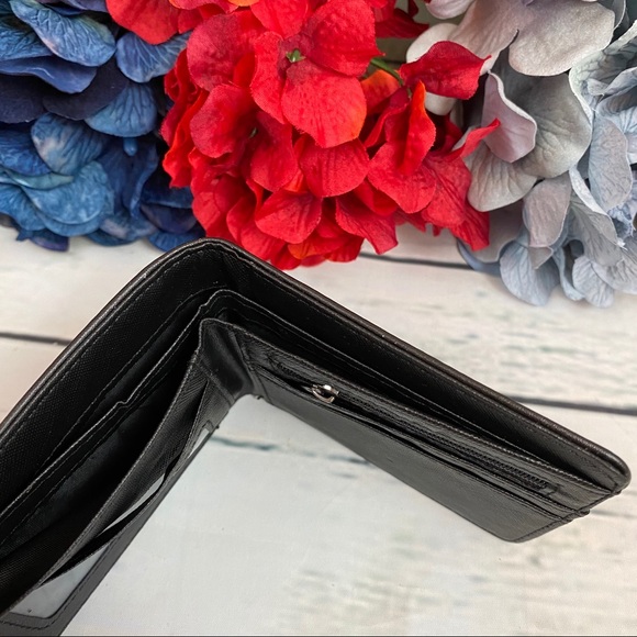 Vegan Leather Attack On Titan Wallet - Picture 8 of 11